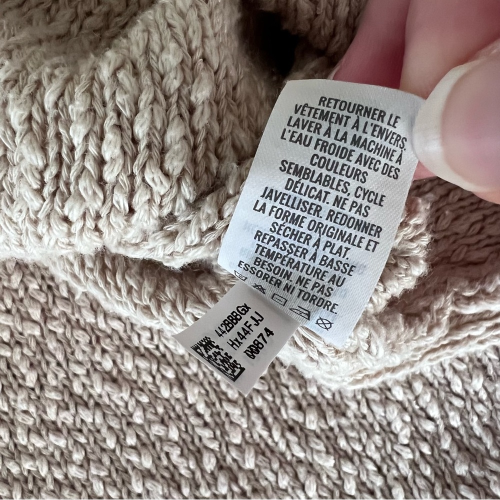 Aerie Long Sleeve Knit Sweater in Oatmeal Raw Seam Split Hem Size Large - Picture 8 of 8